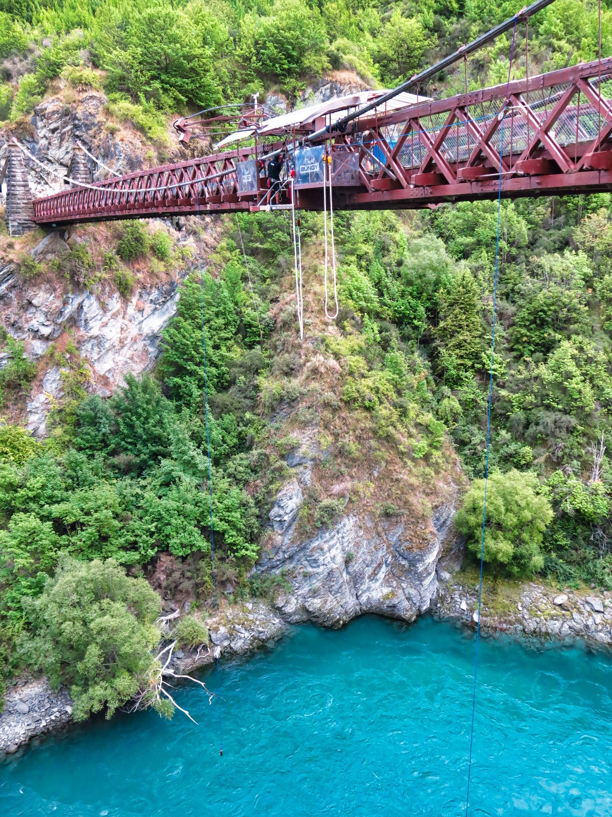 Bungee-jump